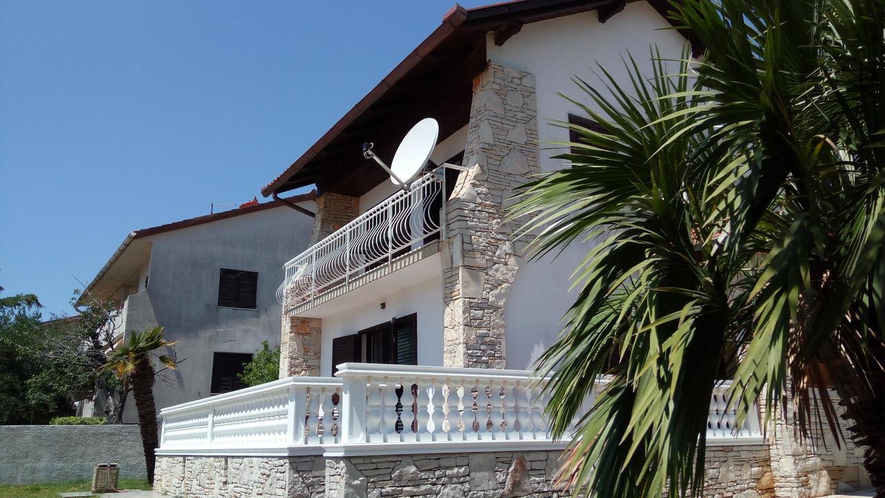 Villa Leona Medulin Exterior foto